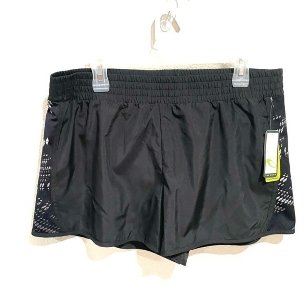 TEK GEAR woman’s black athletic shorts size large